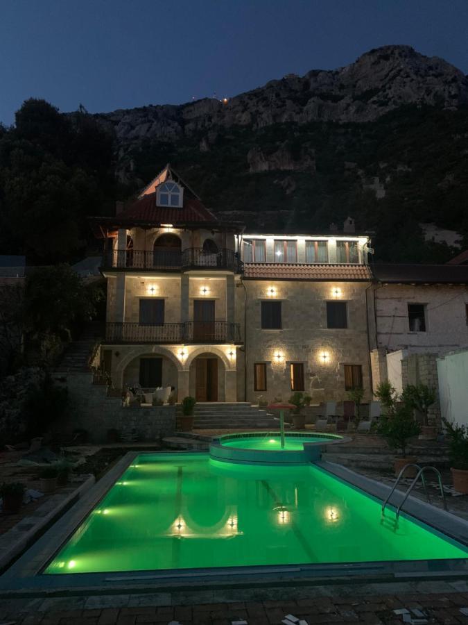 Villa Celaj “The Castle” Krujë Exteriér fotografie