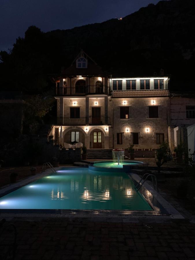 Villa Celaj “The Castle” Krujë Exteriér fotografie